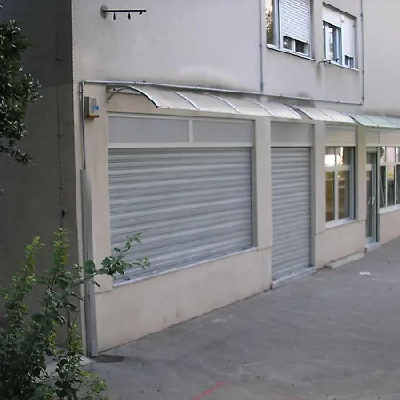 Studio Two Roses 아파트 스플리트